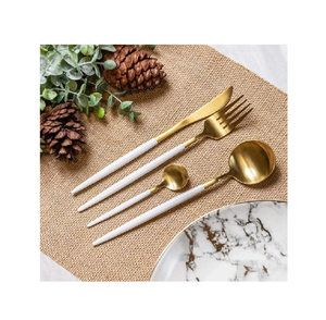 Juego de tenedor y cuchara de latón espejado Gold Mirror Hotel Thick 304 Vajilla de acero inoxidable de cintura pequeña gran oferta - Product Image 5