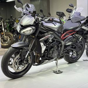 มอเตอร์ไซค์สมรรถนะสูงน้ำหนักเบา 765 ซีซี ปี 2022 - Product Image 1