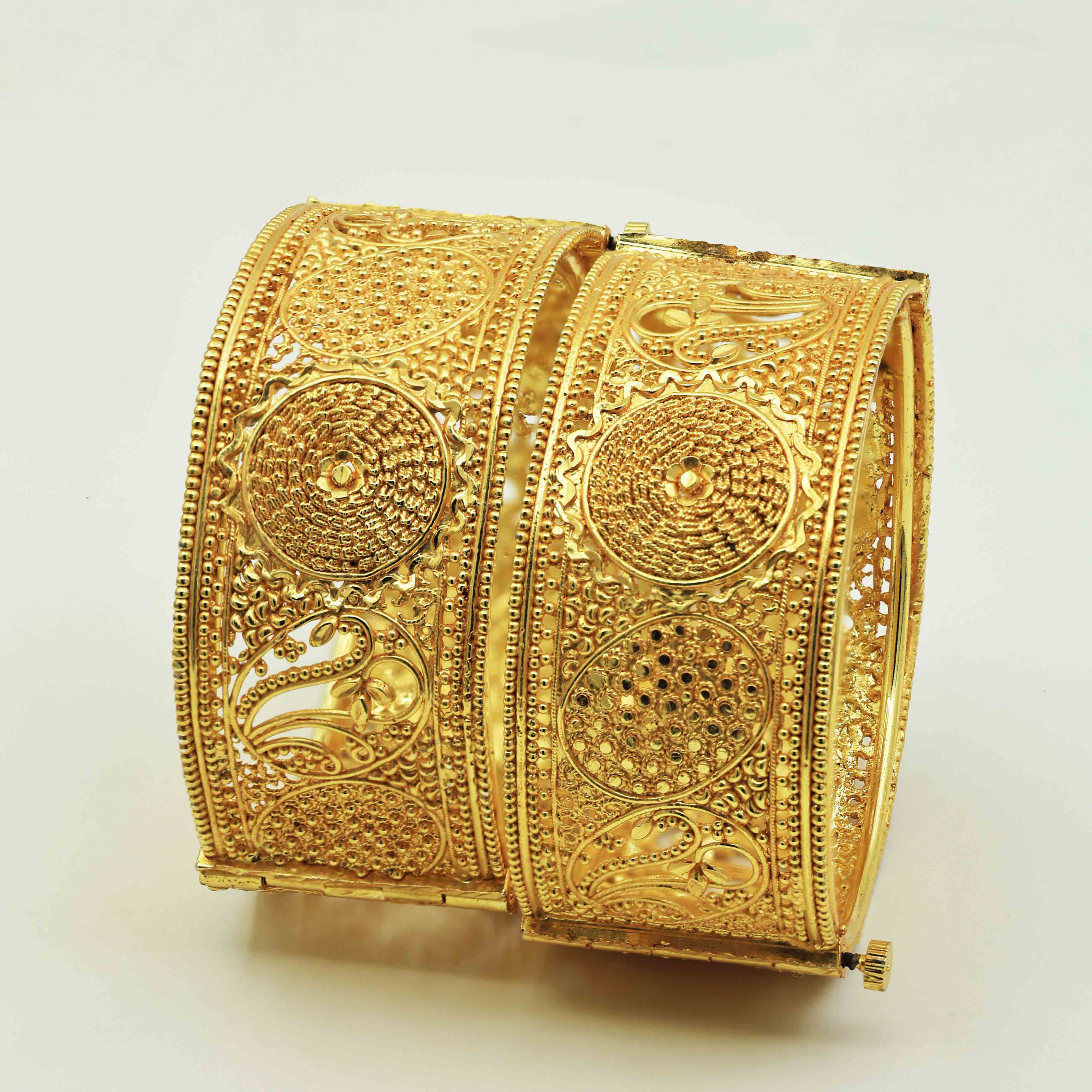 ย้อมสีทอง