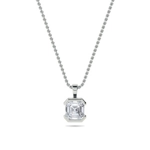 จี้เพชรทรง Asscher แบบ Step Cut น้ำหนัก 0.40 กะรัต เพชรเพาะเลี้ยงในห้องปฏิบัติการ ตัวเรือนแพลตตินั่ม เหมาะสำหรับงานแต่งงาน งานหมั้น และงานเลี้ยง - Product Image 1