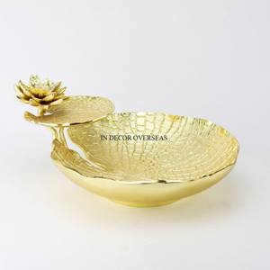 Round Shape <b>Silver</b> Color Finishing Shiny Mirror Polished Hammered Texture Top Quality Metal <b>Bowl</b> With Gold Plated Leaves Design - Product Image 6
