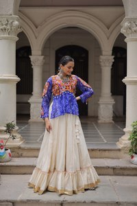 Navratri ชุดคอลเลกชั่น2025ทันสมัยจาก lehenga ผ้าคอตตอนแบบเย็บเต็ม - Product Image 3