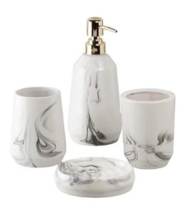 Ensemble de salle de bain design blanc au look chic et moderne, parfait pour les hôtels, les maisons, les bureaux, les salles de bain des invités et les cadeaux de pendaison de crémaillère - Product Image 3