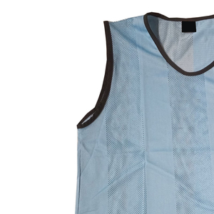 Bon marché, bavoirs réversibles pour entraînement sportif, gilets personnalisés de football, gilets de sport, bavoirs réversibles en maille pour entraînement - Product Image 3