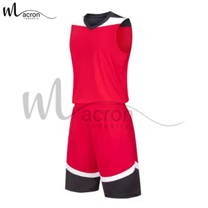 Bon fournisseur, 100% polyester, nouvelle arrivée, vêtements pour adultes, séchage rapide, respirant, vêtements de sport unisexes pour l'extérieur, uniforme de basket-ball pour équipe - Product Image 3