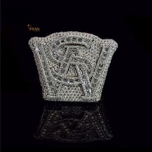 Bague initiale personnalisée en argent 925 avec diamant de laboratoire Iced Out Bijoux de déclaration Hip Hop Cadeau de mode personnalisé de luxe - Product Image 2