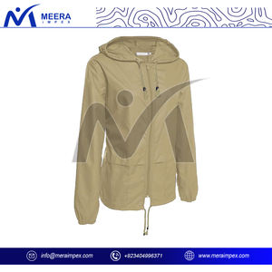 Veste de pluie légère pour femme élégante Manteau à capuche imperméable Détails réfléchissants pour la sécurité Confort Techniques tricotées respirantes - Product Image 2