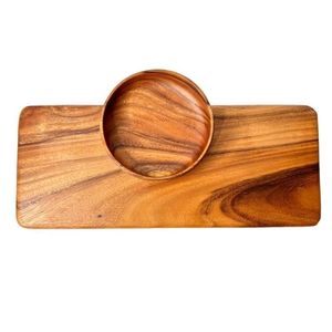 Plateau de service rond en bois d'acacia avec poignées, plateau à collation en bois rustique, organisateur de table basse décoratif, plateau à petit-déjeuner - Product Image 1