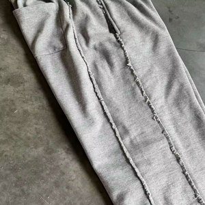 กางเกงเรียกเหงื่อสำหรับผู้ชายกางเกงวิ่งขายาวผ้าคอตตอนผ้าฟลีซตรงแนวสตรีทสไตล์วินเทจใส่เล่นเป็นกรดออกแบบได้ตามต้องการ - Product Image 5