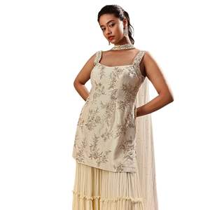 Juego de Georgette Kurta Sharara bordado OffWhite con trabajo de lentejuelas y Dupatta para ropa festiva de fiesta de boda - Product Image 3