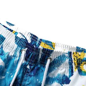 Vente en gros Short élastique d'été en maille à séchage rapide à imprimé floral pour hommes, taille haute, logo personnalisé, maillot de bain respirant à motif uni - Product Image 4