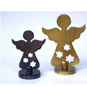 Sculpture d'angle de décoration de noël en laiton métallique fabriquée en Aluminium avec finition en laiton décoration de noël artisanat en métal - Product Image 4