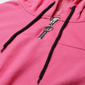 Sudadera con capucha de dos piezas con logotipo personalizado para mujer, conjunto de chándal con patrón sólido y pantalones cortos para invierno - Product Image 6