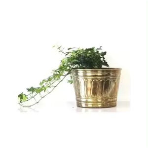 Best Selling Home Decorative <b>Planters</b> Hammered Metal <b>Planter</b> With Handle New Arrival Attractive Design Plants Pot - Product Image 3