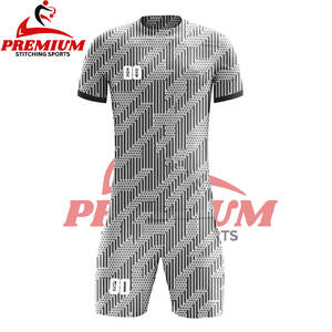 Uniforme de Fútbol para Equipo, Diseño Personalizado 2025, Secado Rápido, Precio al por Mayor, Más Vendido, MOQ Bajo, Uniformes de Fútbol Profesionales - Product Image 1