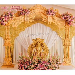 Puerta de entrada de madera estilo Mayur Para Boda boda hindú Entrada de madera tallada Mayur Puerta de bienvenida de madera India para bodas - Product Image 1