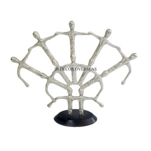 Sculpture unique de créateur en aluminium moulé argent brillant poli pour la décoration de table de la maison et de l'hôtel Fourniture d'Inde - Product Image 3