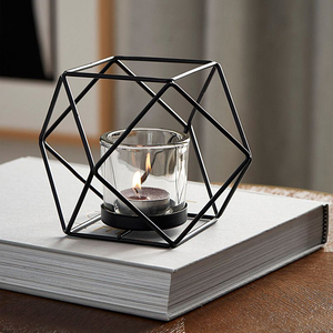 Bougeoir en métal et verre avec une tasse de bougie finition colorée personnalisée en forme d'étoile qualité supérieure pour la décoration de la maison - Product Image 5