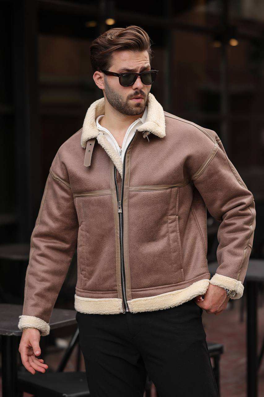 สีน้ำตาล