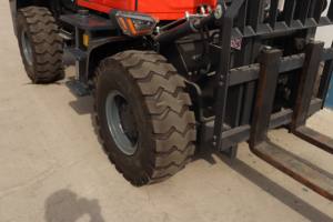 Carretilla elevadora diésel de <span class=keywords><strong>3</strong></span> toneladas con altura de elevación hidráulica 4x4 de 3m para terreno accidentado Categoría de producto Carretilla elevadora de combustión interna - Product Image 2