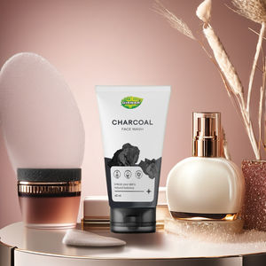 Gel nettoyant pour le visage au charbon de bois unisexe de qualité supérieure Gel nettoyant pour le visage vente en gros de meilleure qualité - Product Image 5