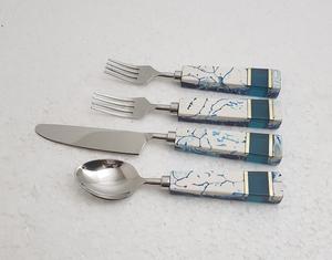 Juego de Cubiertos de Acero Inoxidable Plateado con Mango de Madera de Terrazo, Apto para Lavavajillas, Duradero, con Acabado Espejo, Moderno y de Tendencia - Product Image 4
