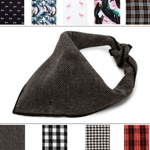 Bandana pour chien avec matériau en maille poly à séchage rapide léger disponible en impressions personnalisées - Product Image 4