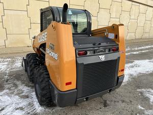 รถตักล้อยางแบบสกิดสเตียร์รุ่นใหม่ SR210B ปี 2024 ขนาดเล็ก ขับเคลื่อน 4 ล้อ แบบตีนตะขาบ รับน้ำหนักได้ 1-5 ตัน พร้อมกระบอกไฮดรอลิก Kawasaki & Huade สภาพใหม่ - Product Image 5