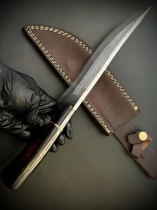 Cuchillo Bowie de acero inoxidable de espiga completa hecho a medida con mango de material espaciador de latón Micarta y funda de cuero. - Product Image 2