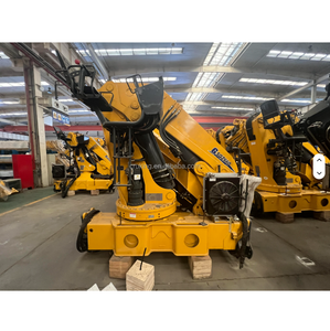 Grúa hidráulica articulada telescópica GSQZ330 montada en camión - Product Image 2