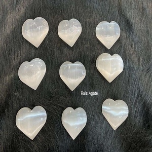 Haute qualité sélénite coeur pierre gemme cristal pierre naturelle sélénite coeur pierre gonflé coeur utilisation pour la méditation - Product Image 1