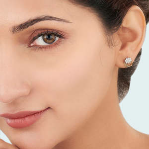 Pendientes de Cristal con Forma de Hoja y Tachuelas Doradas para Mujer - Product Image 2