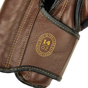Gants de boxe personnalisés Striker - Noir/Marron en cuir de vachette avec lacets au poignet, tailles disponibles 10oz 12oz 14oz 16oz, imprimés et personnalisables - Product Image 2