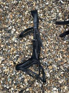 Bride de cheval en cuir véritable FABRICANT Bonne qualité Bride de cheval en cuir véritable de haute qualité FABRICANT - Product Image 5