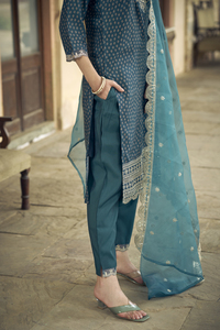 Conjunto de Kurta y Pantalón de Muselina con Estampado Étnico, Suave y Cómodo, para Mujer, Uso Diario, Disponible en Grandes Cantidades - Product Image 3