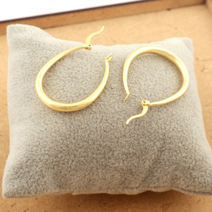 Pendientes de aro anchos de declaración de huevo en negrita para ropa informal, joyería de Metal liso de moda, Clip de huevo grueso, bloqueo, forma geométrica, latón dorado - Product Image 3