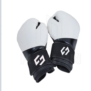 Gants de boxe en cuir de haute qualité Pakistan OEM HANAN INDUSTRIES HE-1402 - Conception personnalisée de paume en maille respirante, longueur poignet - Product Image 1