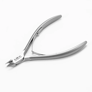 Pinzas para el cuidado de las cutículas CL.205 Nghia de acero inoxidable gris, pinzas profesionales para uso de uñas más vendidas fabricadas en Vietnam para exportación - Product Image 1