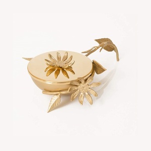 ที่ใส่ผลไม้แห้งทรงกลม สีทองเหลือง คุณภาพพิเศษ สำหรับขายส่ง - Product Image 1