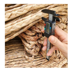 Corde tressée à la main en jacinthe d'eau Cordes en fil naturel pour artisanat et décoration fabriquées au Vietnam pour l'exportation - Product Image 6