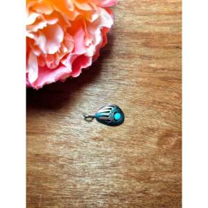 Kingman Turquoise & Sterling <b>Silver</b> Pendant Navajo Made Bezel Setting Inlay Technology - Product Image 3
