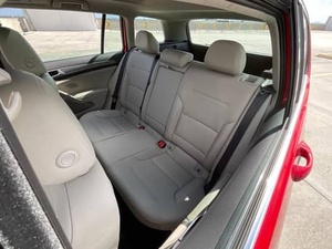 Volkswagen Golf Alltrack SE 2017 Usado (LHD/RHD) - Product Image 3