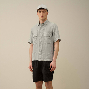 กางเกงขาสั้นคาร์โก้ผู้ชายผ้าโพลีเอสเตอร์สีดำแนวสตรีทแข็งแรงเป็นมิตรกับสิ่งแวดล้อมมีกระเป๋าข้างเอวยางยืดสำหรับใส่ลำลองในฤดูร้อน - Product Image 1