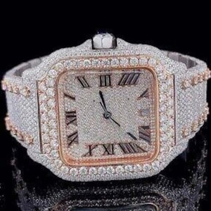 นาฬิกาข้อมือหนังประดับเพชรโมอิสซาไนต์ทรงเหลี่ยมเต็มหน้าปัด ขนาด 40 มม. กระจกสีโรสโกลด์ ควอตซ์ ผ่านการทดสอบ  สไตล์ฮิปฮอป ธุรกิจ  สำหรับทุกเพศ - Product Image 3