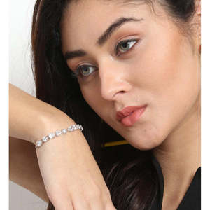 Pulsera CLARA de Plata de Ley 925 para Mujeres y Niñas con Circonita Suiza Solitaria, Elegante Regalo - Product Image 4