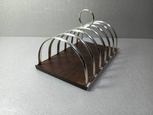 ที่วางขนมปังอลูมิเนียมสำหรับใส่ขนมปังปิ้ง อุปกรณ์ครัวสำหรับเก็บขนมปังและจัดระเบียบในบ้าน - Product Image 2