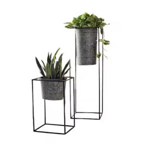 Plateau décoratif de jardin vintage attrayant, plateaux galvanisés avec support en fer pour la décoration de la maison, plantes en pot à prix avantageux - Product Image 1