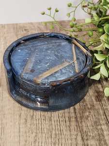 Ensemble de sous-verres classiques en bois et résine, écologiques, faits à la main, durables, pour la maison, le bureau, le café - Product Image 4