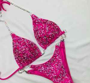 Sexy Nuevo diseño Vestido sexy personalizado para la playa salida audaz con cuentas ropa de playa bikini conjunto listo para usar - Product Image 2