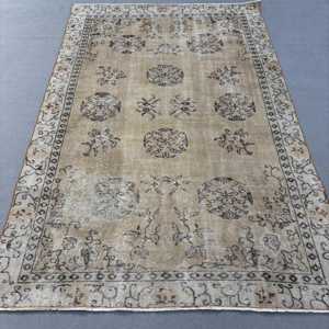 Vintage Turkish Large Rug 5.7x8.9 ft, <b>Brown</b> Southwestern Rug <b>Wool</b> - Product Image 1